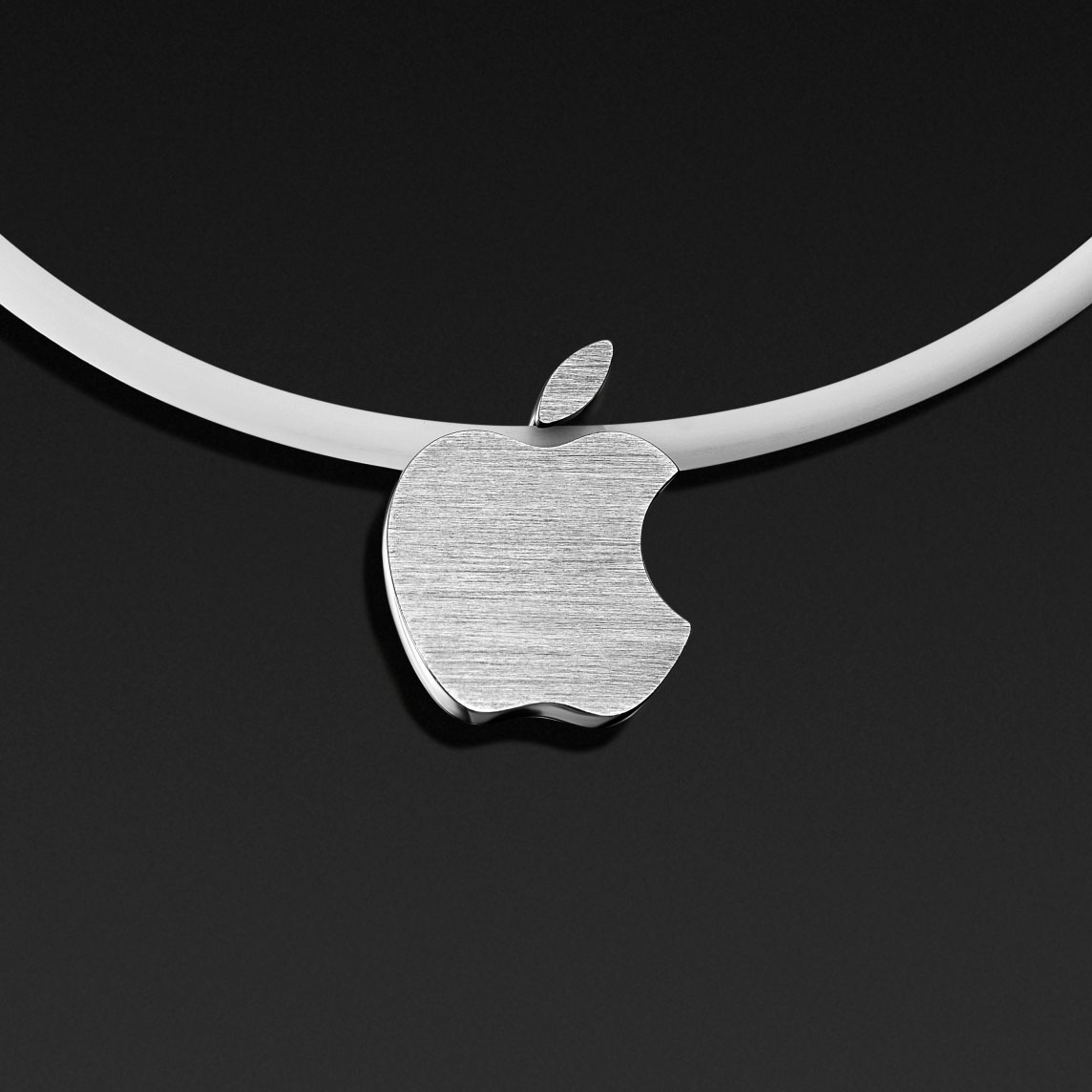 Подвеска Apple с бриллиантами