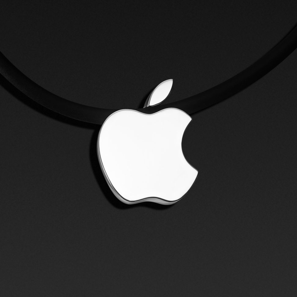 Подвеска Apple с бриллиантами